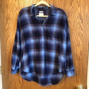 American Eagle oversized flannel shirt. Size L
